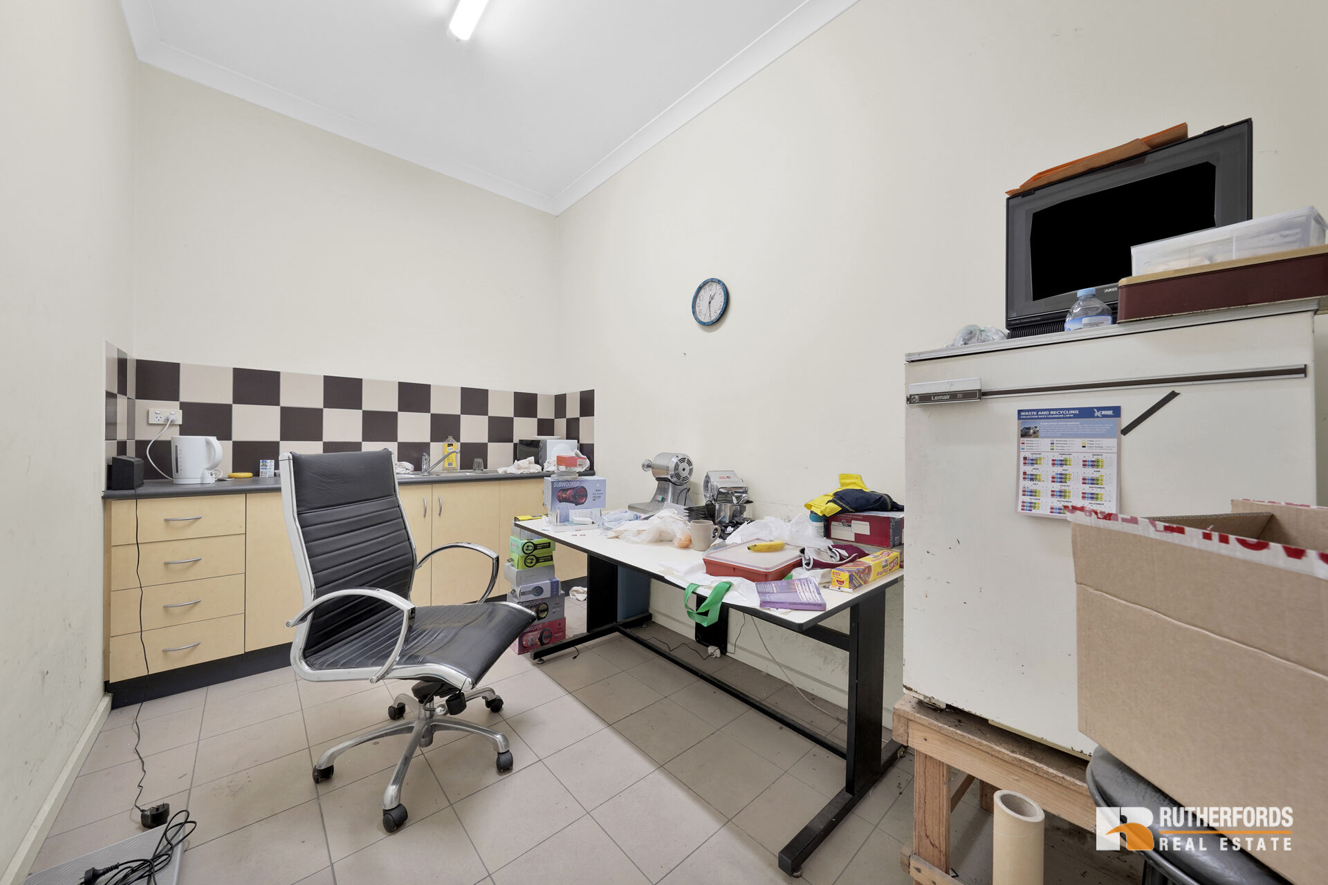 27 Nathan Drive, Campbellfield Leased by Rutherfords Real Estate - image 9