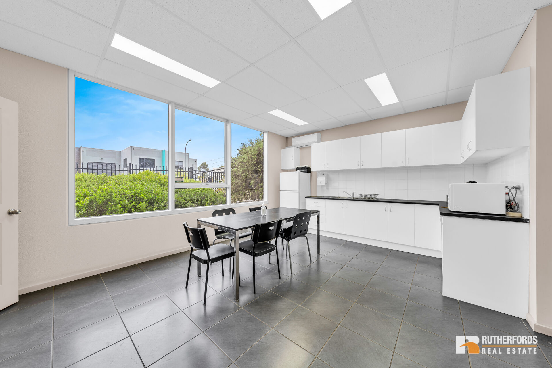22 Yellowbox Drive, Craigieburn Sold by Rutherfords Real Estate - image 13