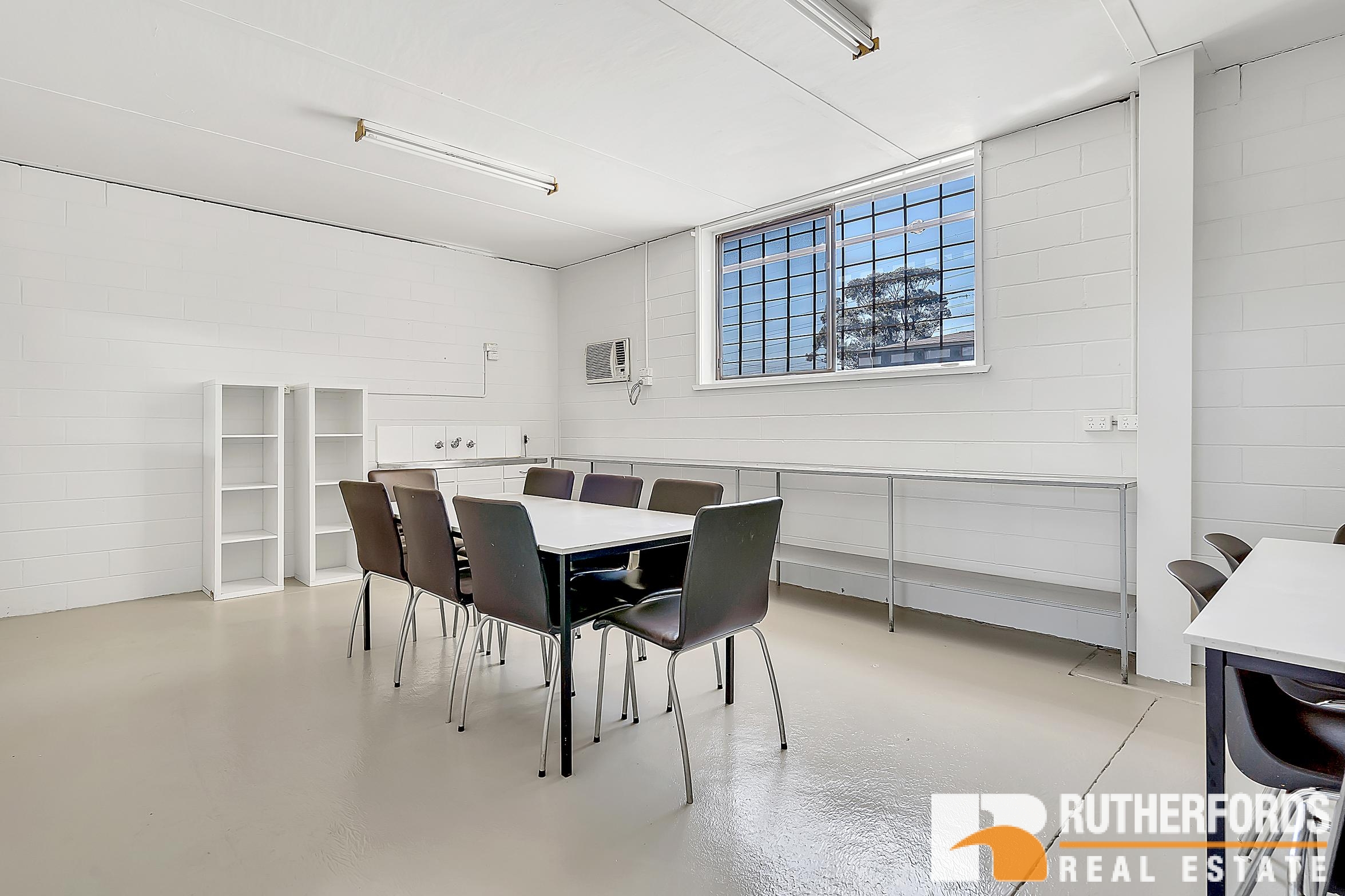 6-10 Blaxland Avenue, Thomastown Sold by Rutherfords Real Estate - image 17