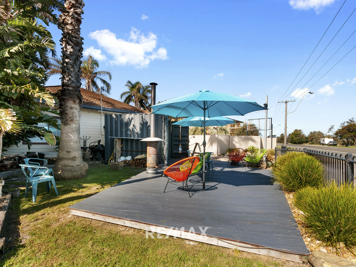 669 Esplanade Lakes Entrance Victoria House for Sale RE/MAX Australia