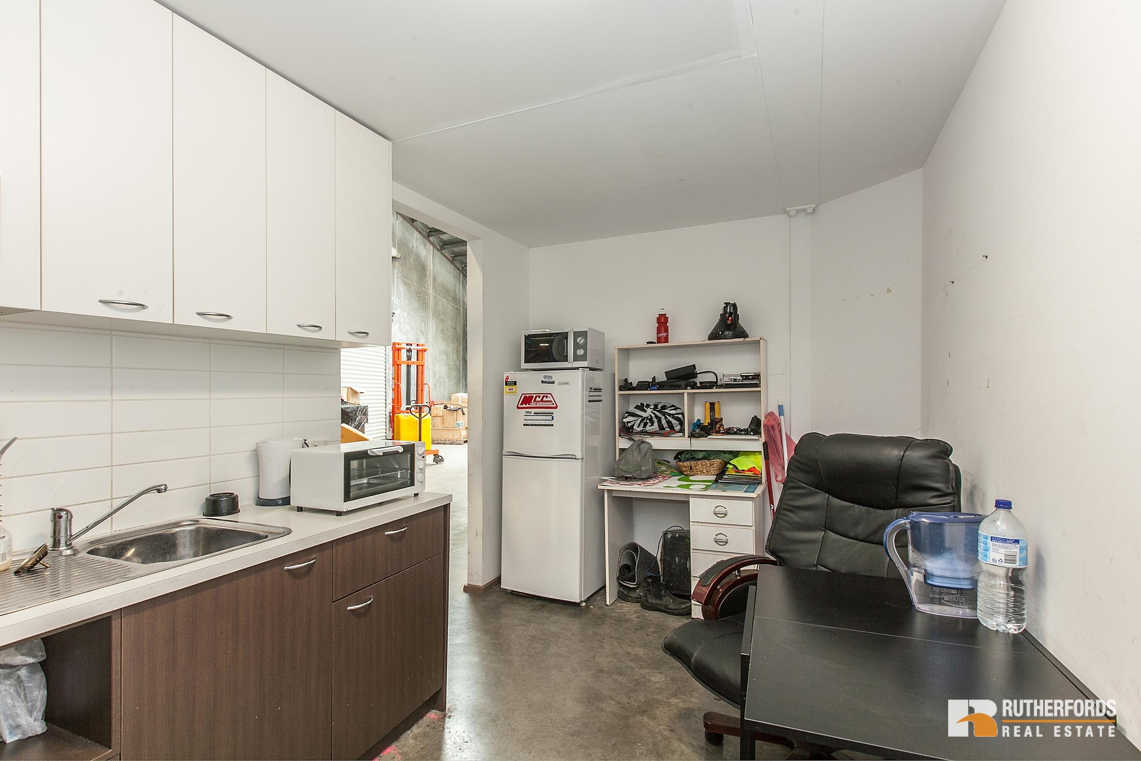 4/44 Mahoneys Road, Thomastown Leased by Rutherfords Real Estate - image 6