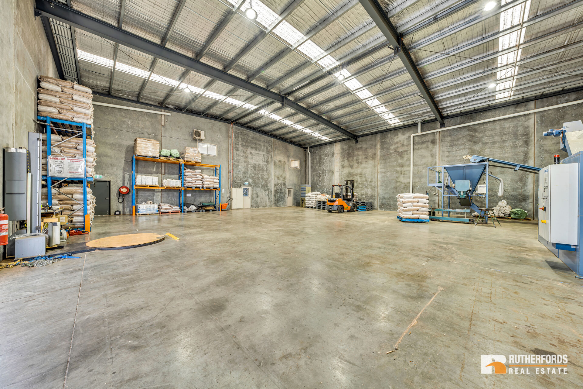 22 Yellowbox Drive, Craigieburn Sold by Rutherfords Real Estate - image 9