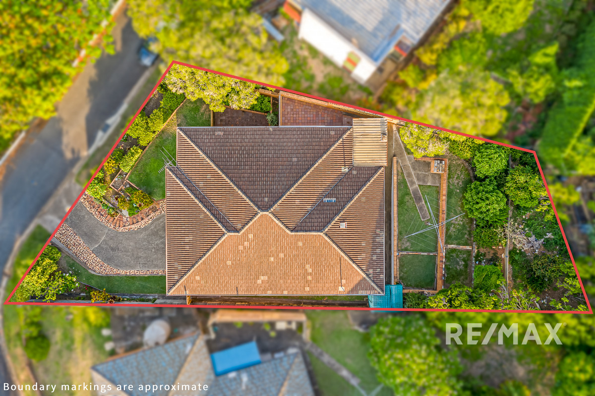 12 Odessa Street Holland Park West Queensland House for Sale RE/MAX Australia 12 Odessa Street Holland Park West Queensland House for Sale RE/MAX Australia