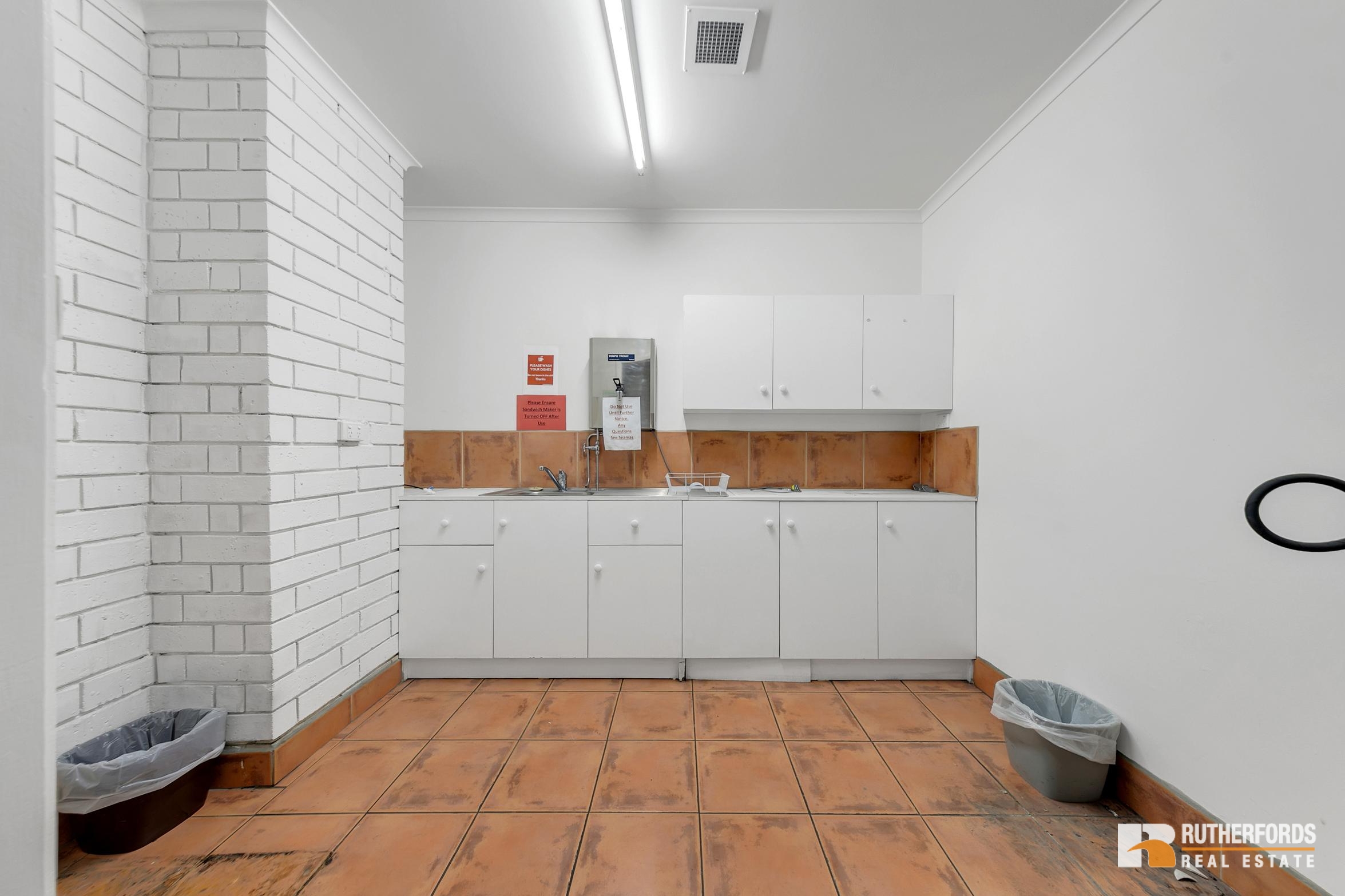 2 & 3 & 4/1730 Sydney Road, Campbellfield Sold by Rutherfords Real Estate - image 16