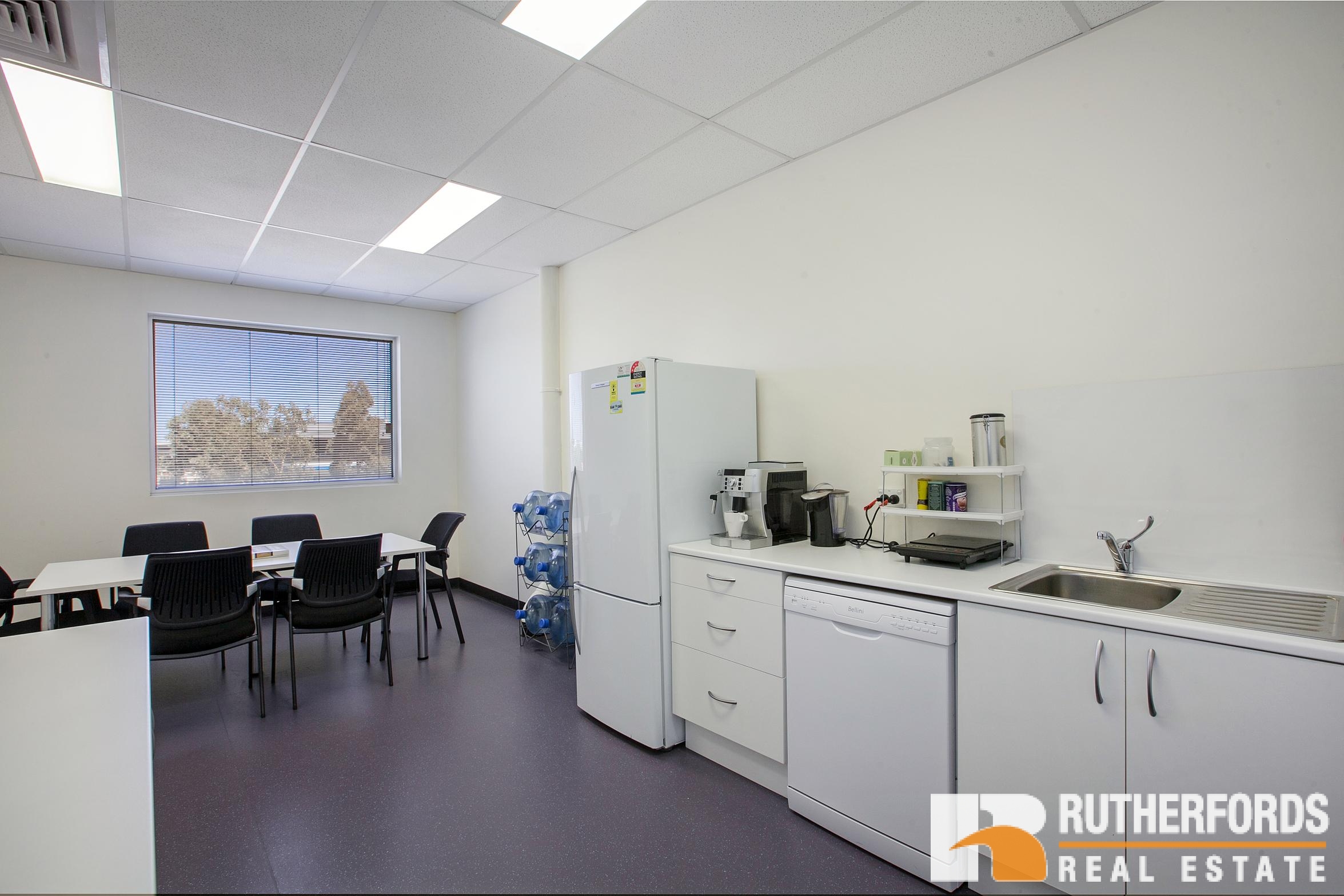 32 Andretti Court, Truganina Sold by Rutherfords Real Estate - image 5