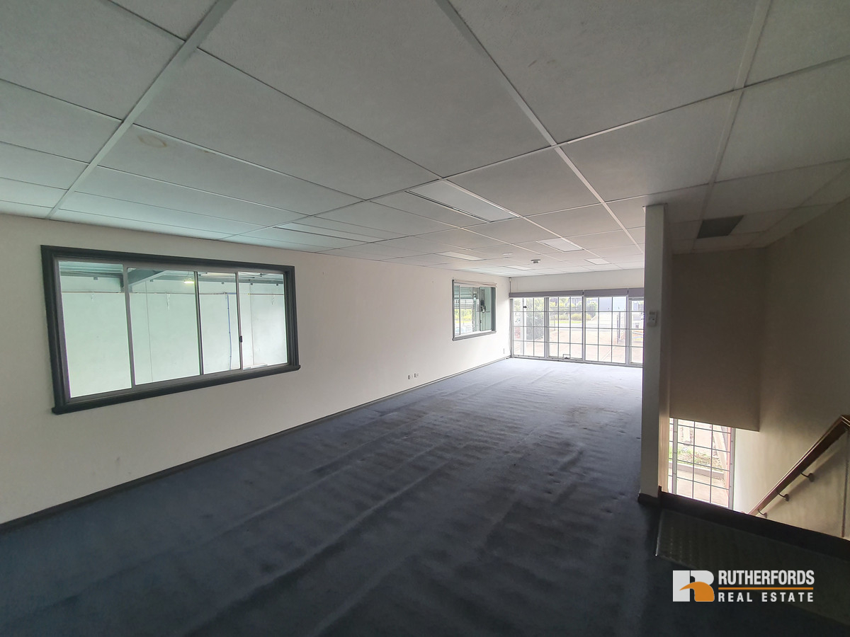 1/3-5 Weddel Court, Laverton North Leased by Rutherfords Real Estate - image 2