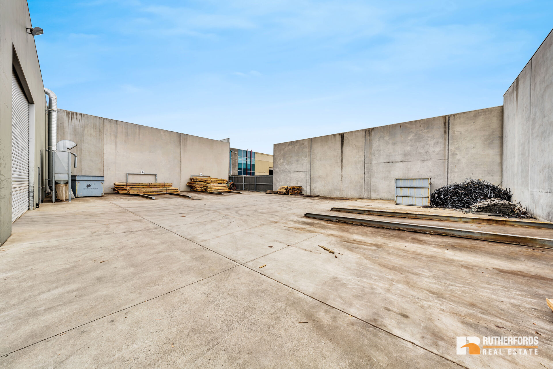 22 Yellowbox Drive, Craigieburn Sold by Rutherfords Real Estate - image 3