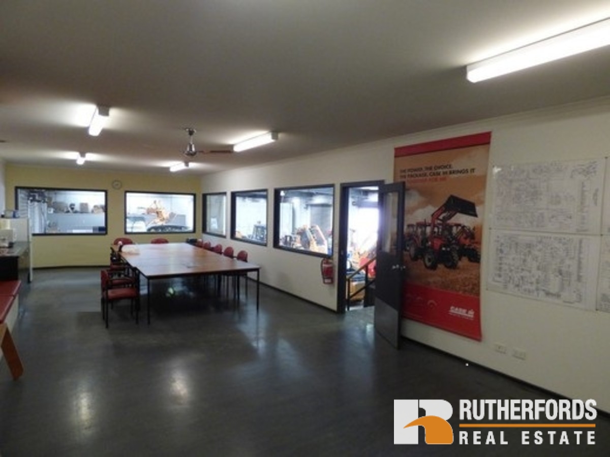 117 Frankston Dandenong Road, Dandenong South Sold by Rutherfords Real Estate - image 14