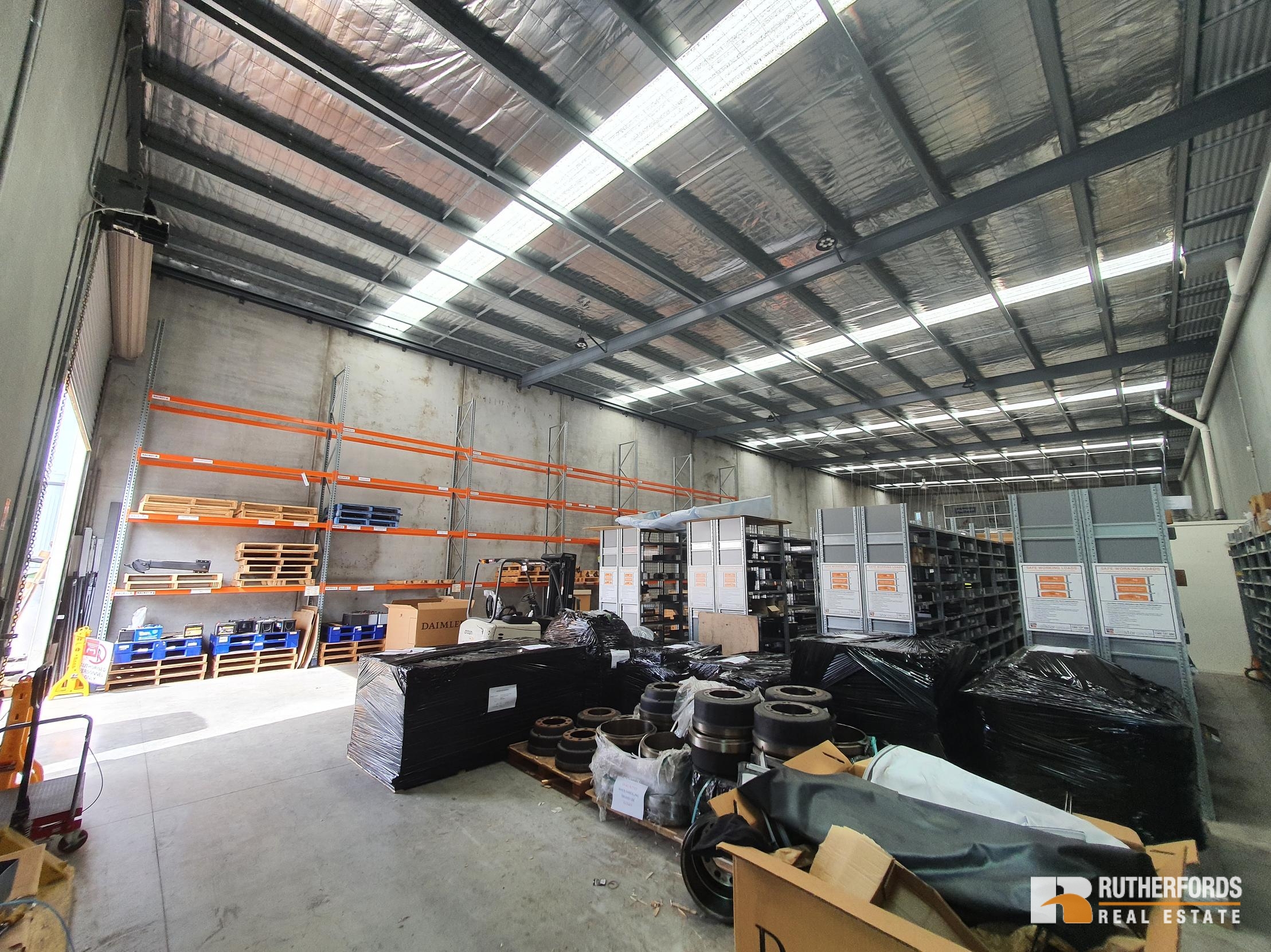 3/180 Fairbairn Road, Sunshine West Leased by Rutherfords Real Estate - image 2