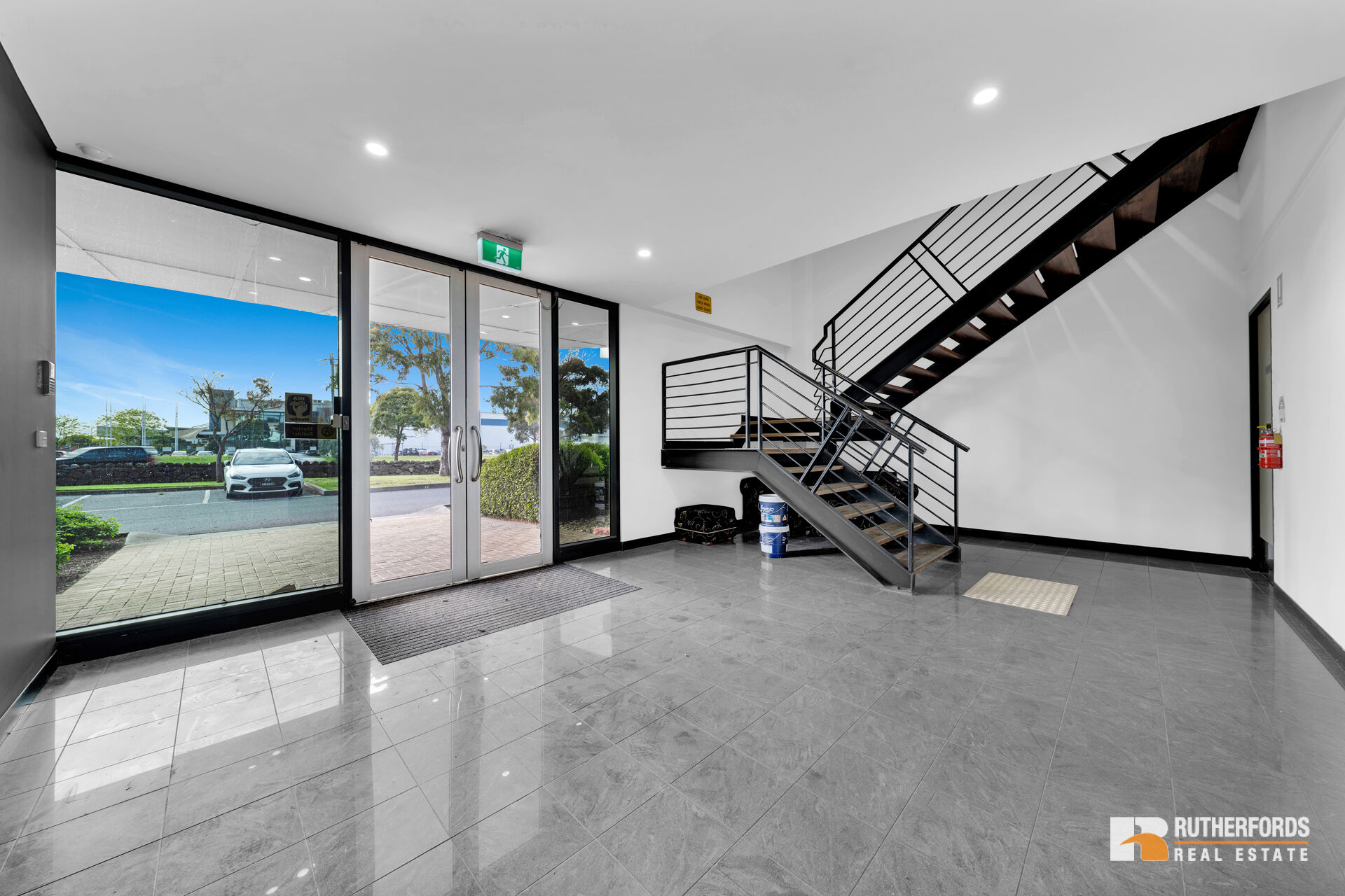 2/227 Fitzgerald Road, Laverton North Sold by Rutherfords Real Estate - image 3