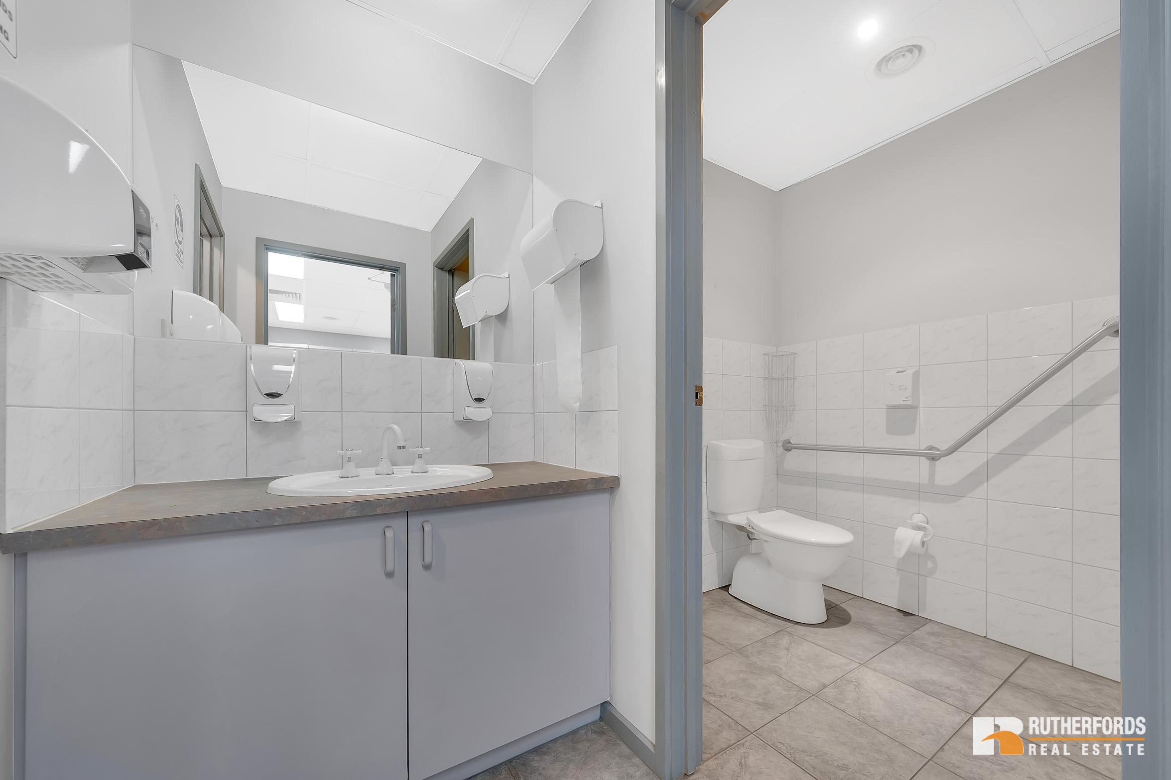 45-49 Merrindale Drive, Croydon South Sold by Rutherfords Real Estate - image 17