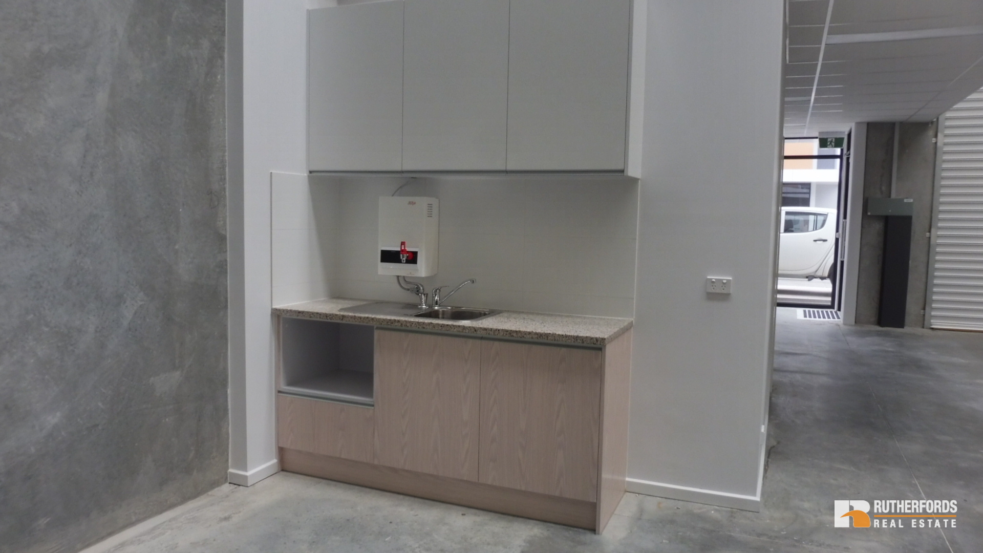 16/326 Settlement Road, Thomastown Leased by Rutherfords Real Estate - image 3