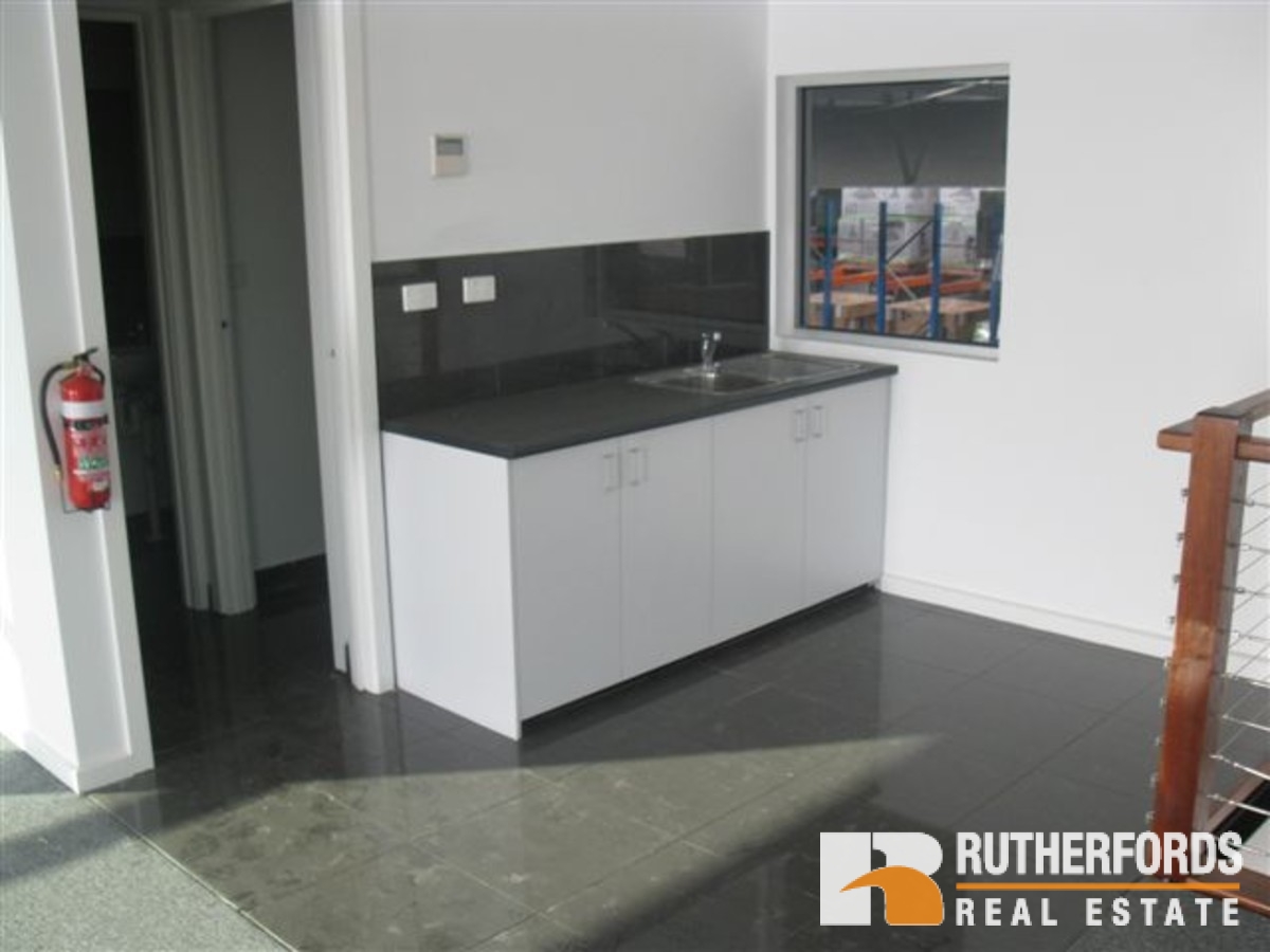14 Agosta Drive, Laverton North Sold by Rutherfords Real Estate - image 11