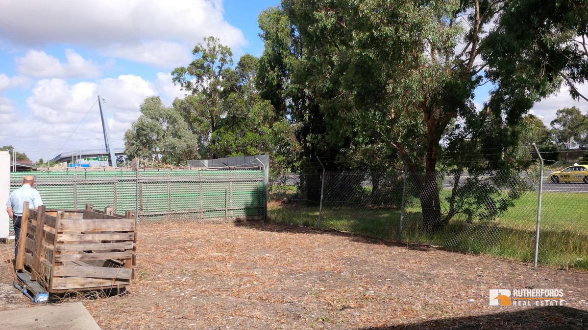 60 Lipton Drive, Thomastown Leased by Rutherfords Real Estate - image 2