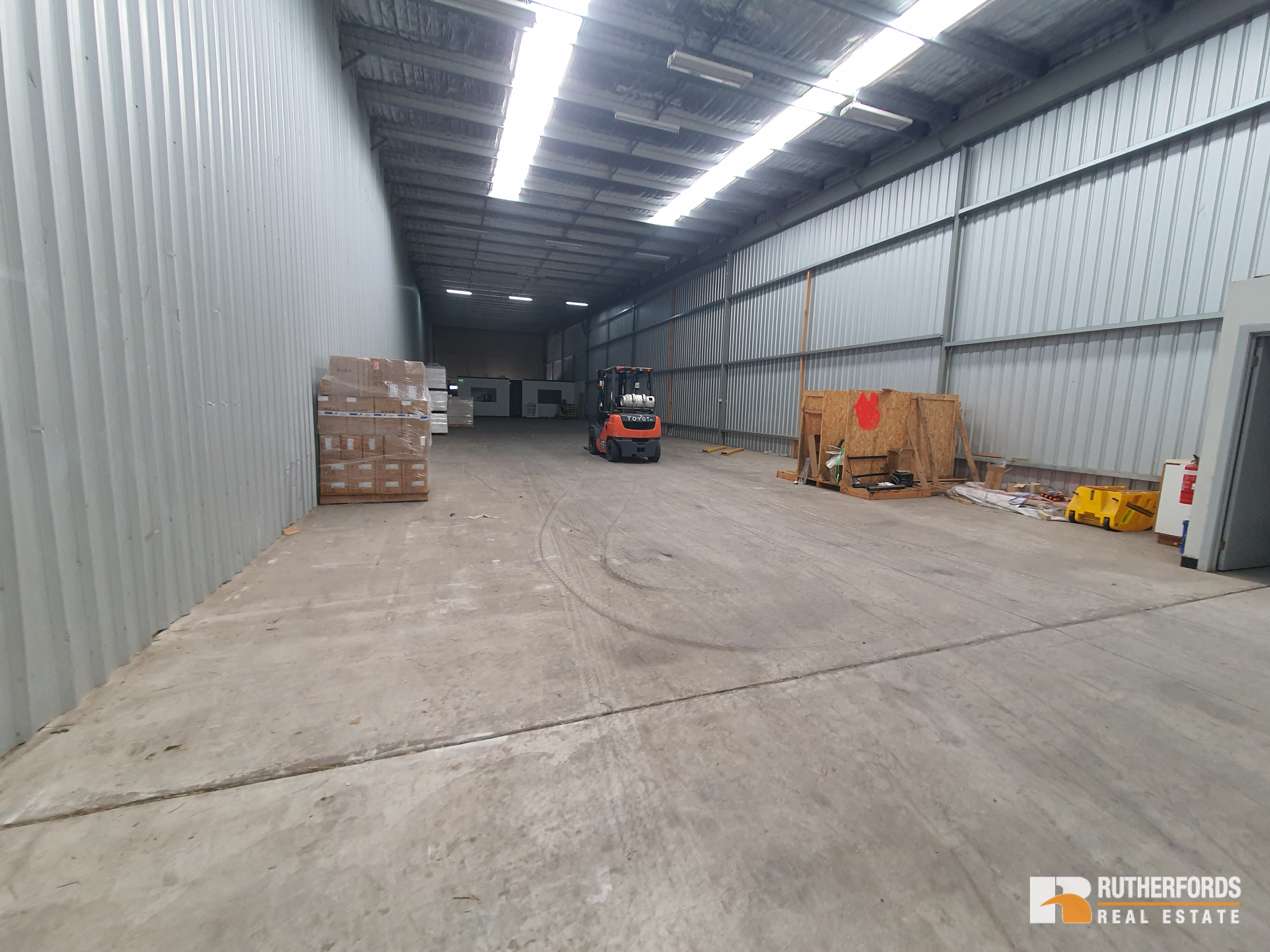 3/151 Dohertys Road, Laverton North Leased by Rutherfords Real Estate - image 2