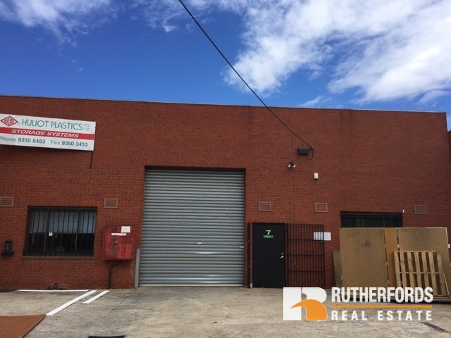 1/7-9 Catherine Street, Coburg North Leased by Rutherfords Real Estate - image 9