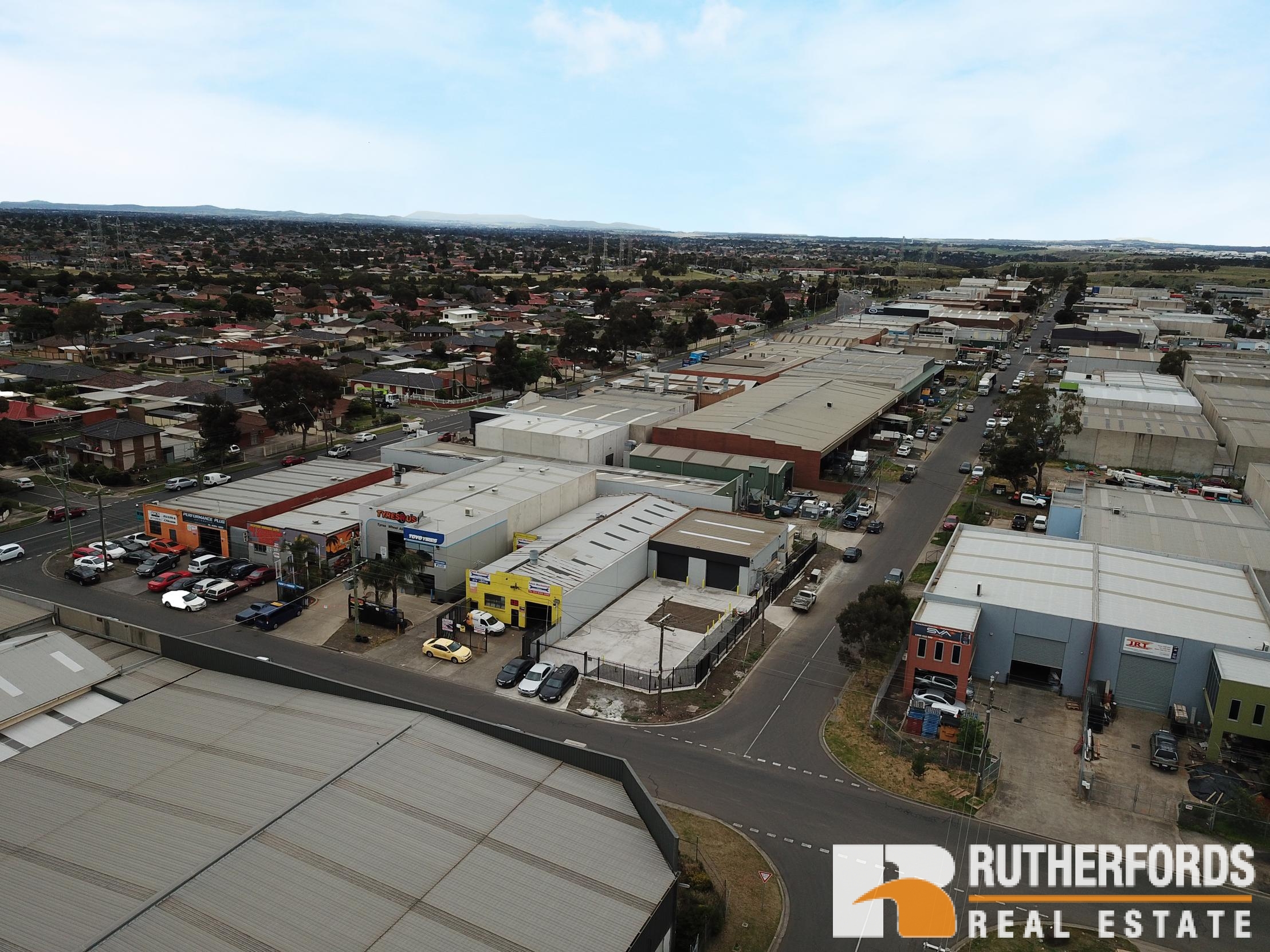 118 Munro Avenue, Sunshine North Leased by Rutherfords Real Estate - image 2