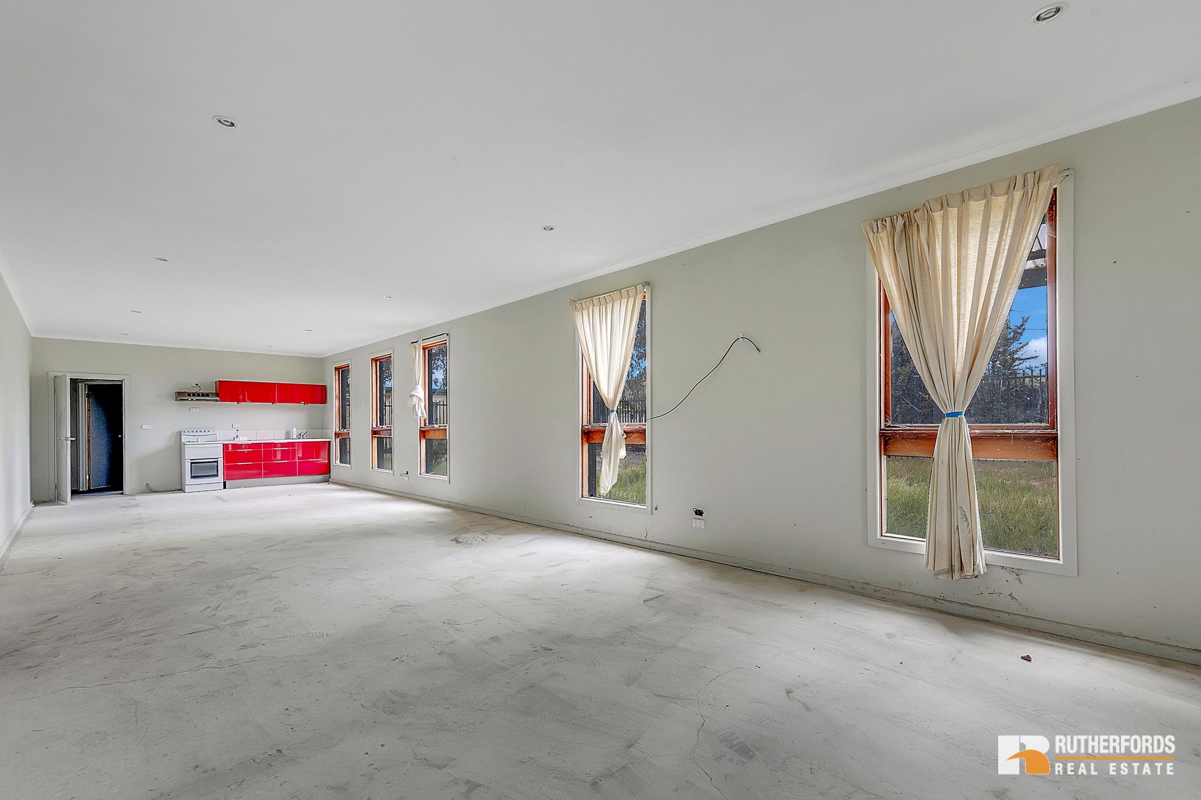 39-43 Mollison Street, Broadford Sold by Rutherfords Real Estate - image 12