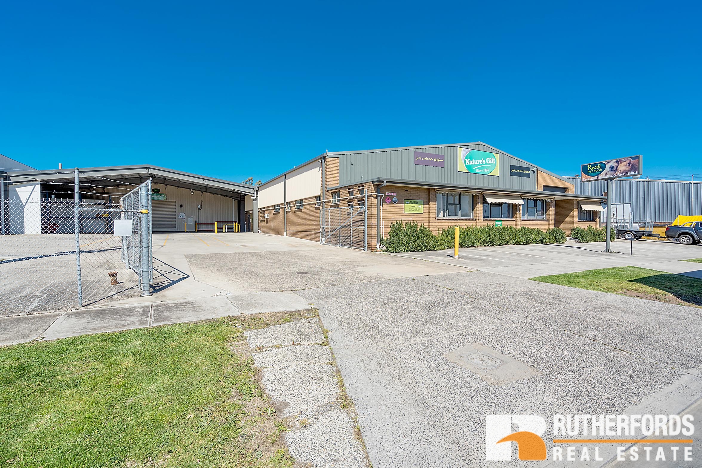 6-10 Blaxland Avenue, Thomastown Sold by Rutherfords Real Estate - image 9