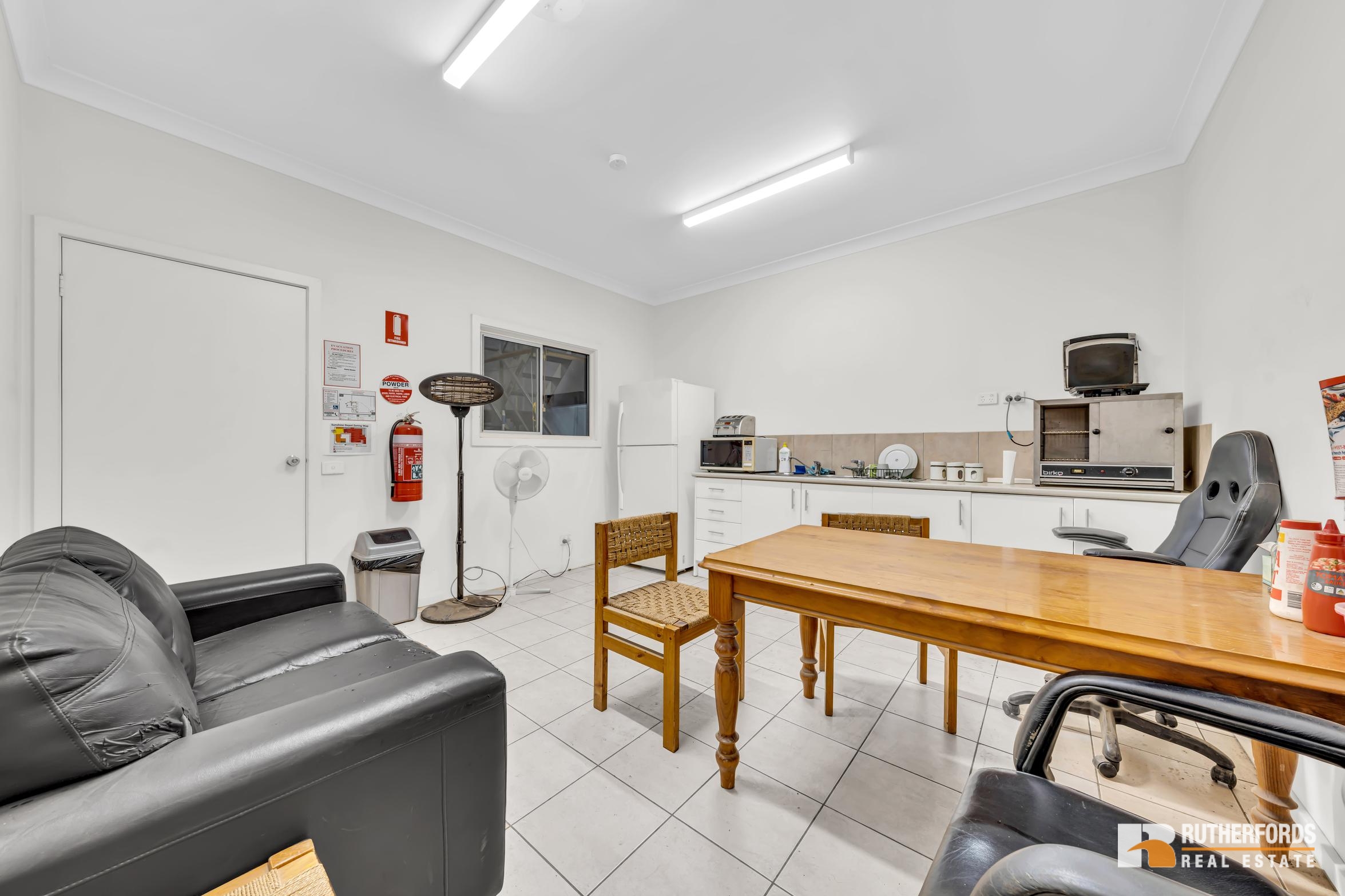 2 Endeavour Way, Sunshine West Sold by Rutherfords Real Estate - image 5
