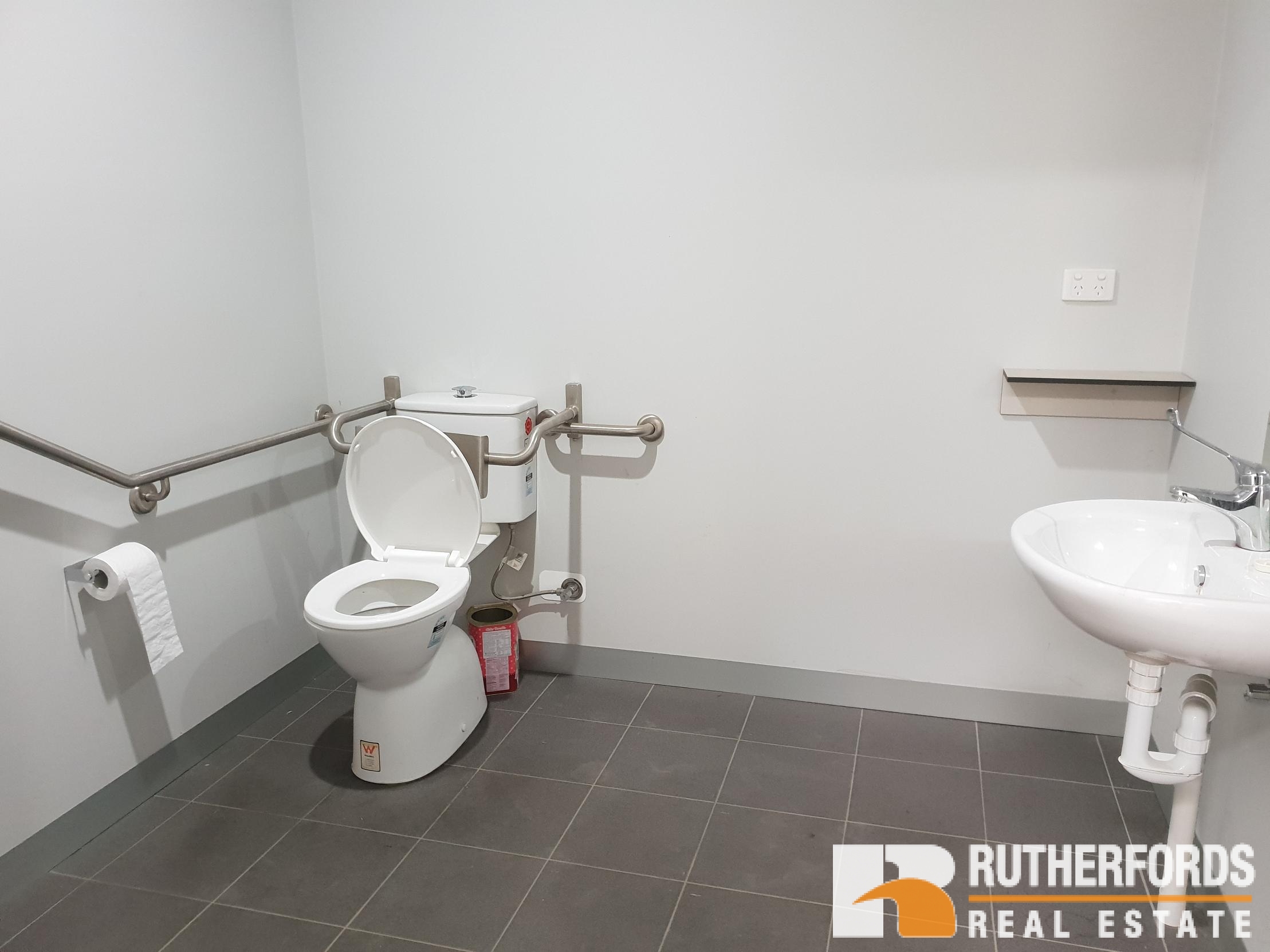 36 Cromer Avenue, Sunshine North Leased by Rutherfords Real Estate - image 5