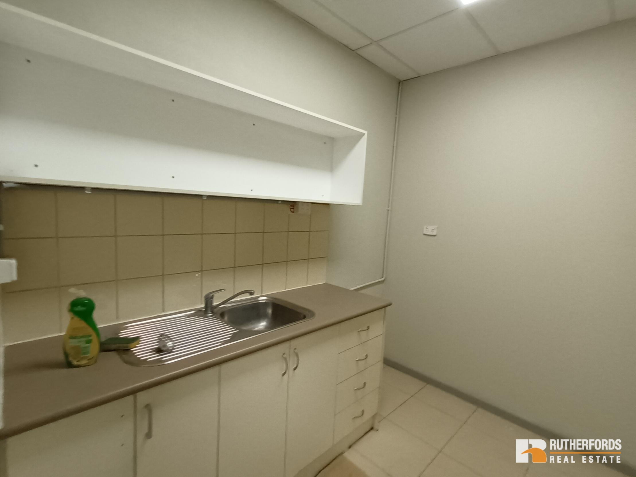2/25 Westside Drive, Laverton North Leased by Rutherfords Real Estate - image 7