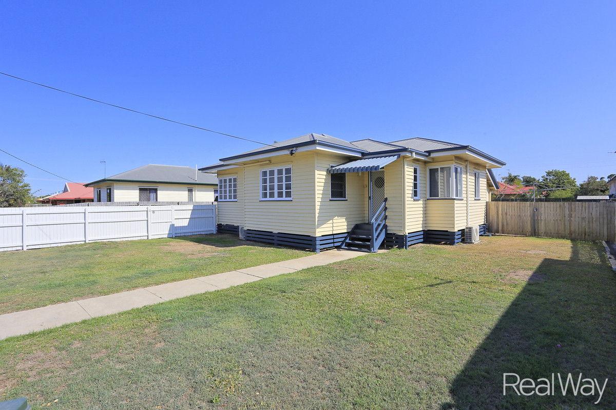  Timber Home In Bundaberg West With Large Shed & Pool!