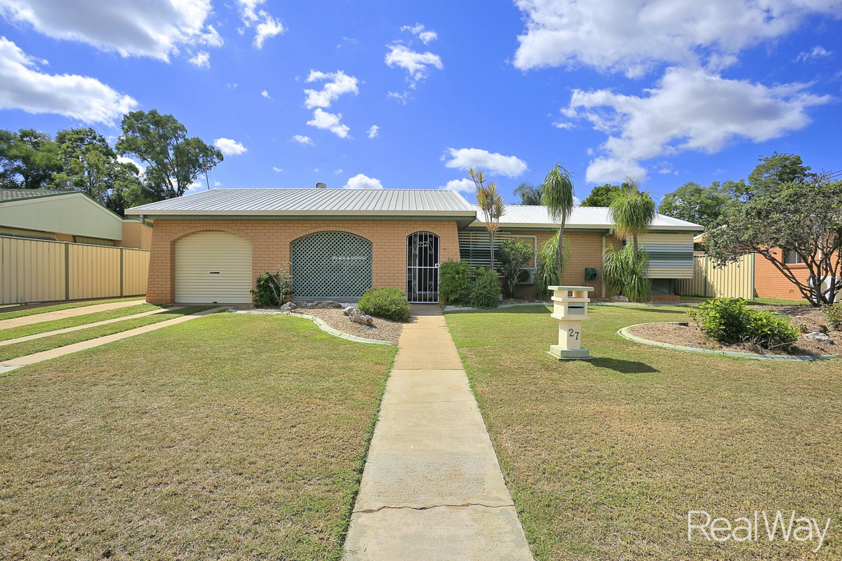  4 Bedroom with Solar in Avenell Heights!