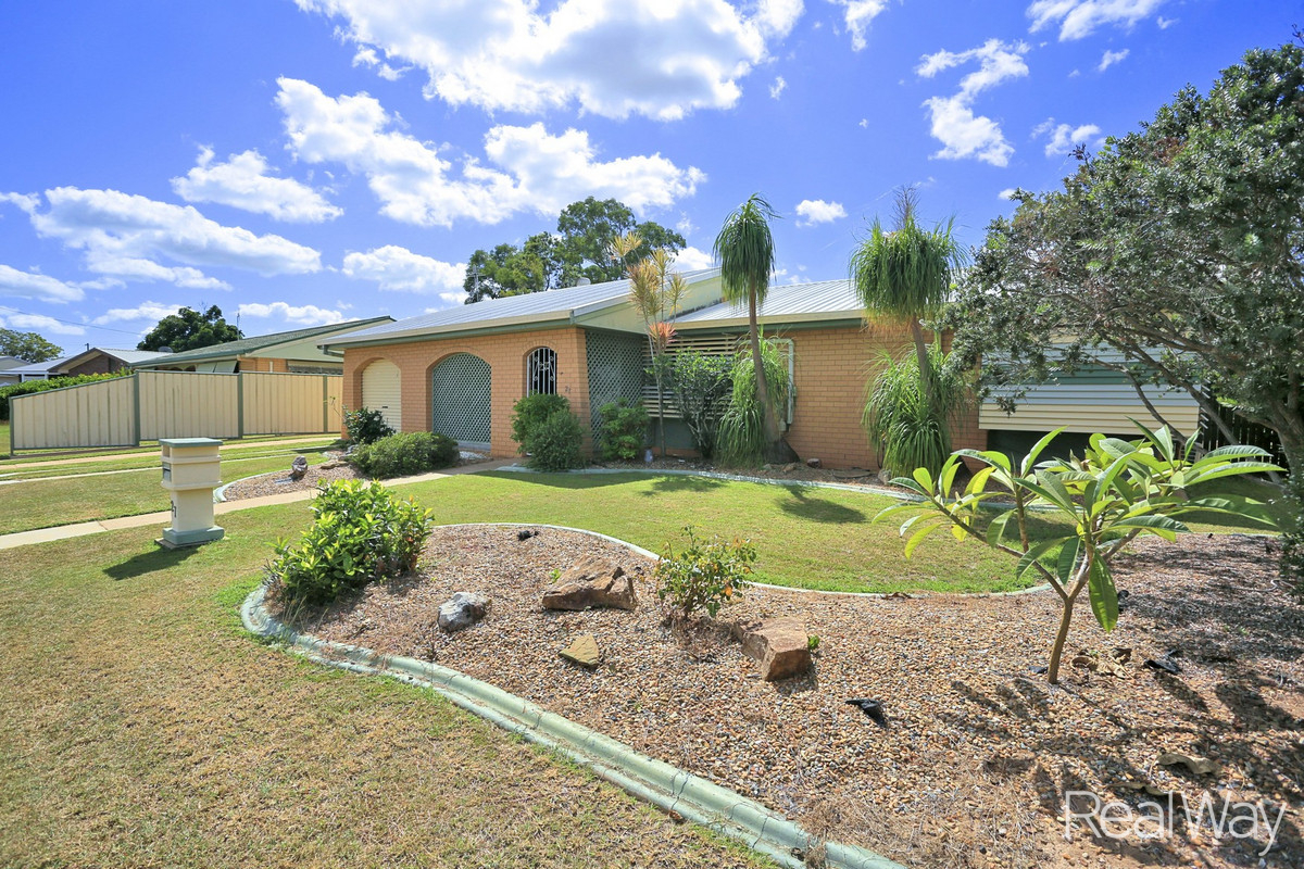  4 Bedroom with Solar in Avenell Heights!