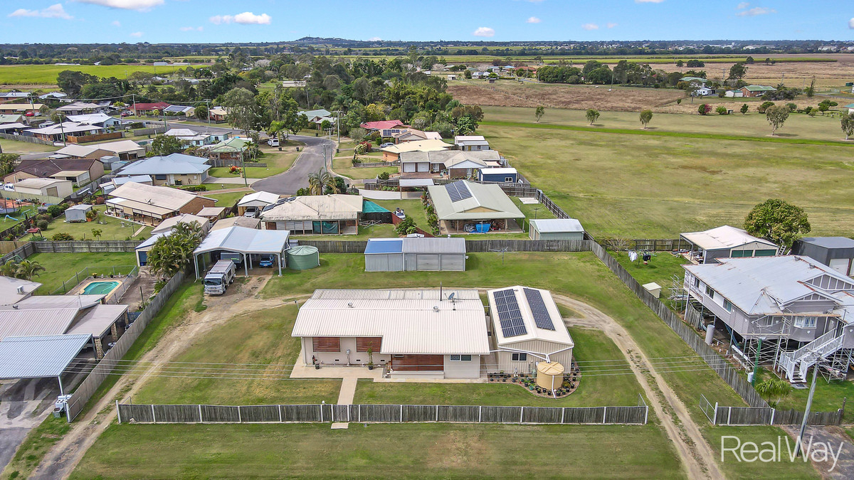  Immaculate home on 2082 sqm with Sheds only 5 mins to CBD & FLOOD FREE!
