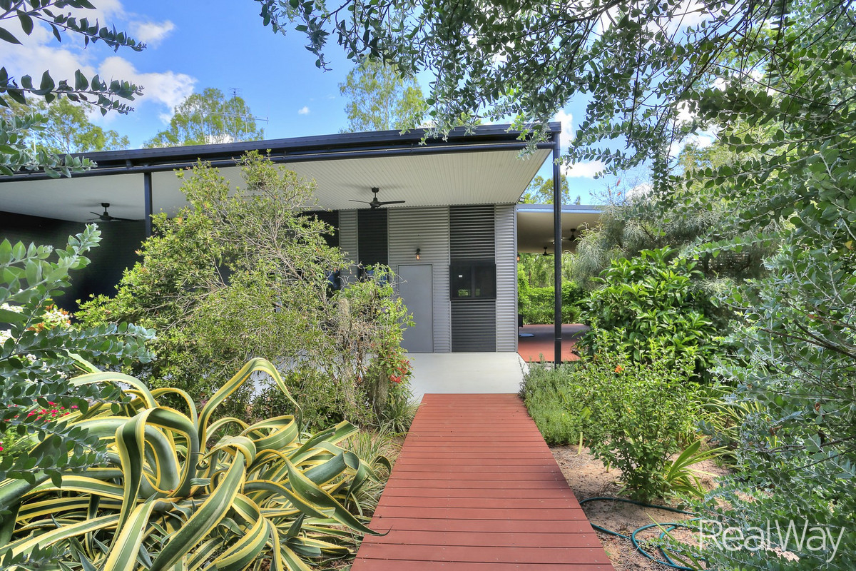  Unique lifestyle property on over 66 acres, Perfect Getaway