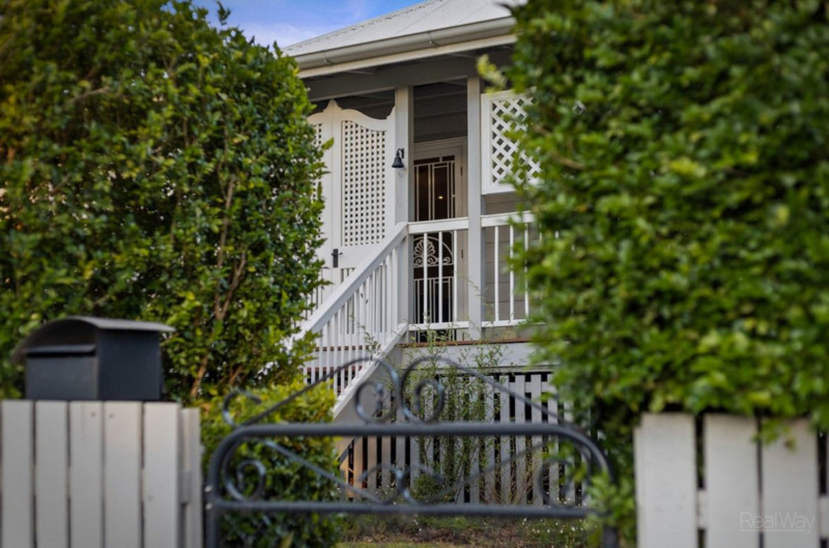 Classic Period Home In Prime Position RealWay Australia