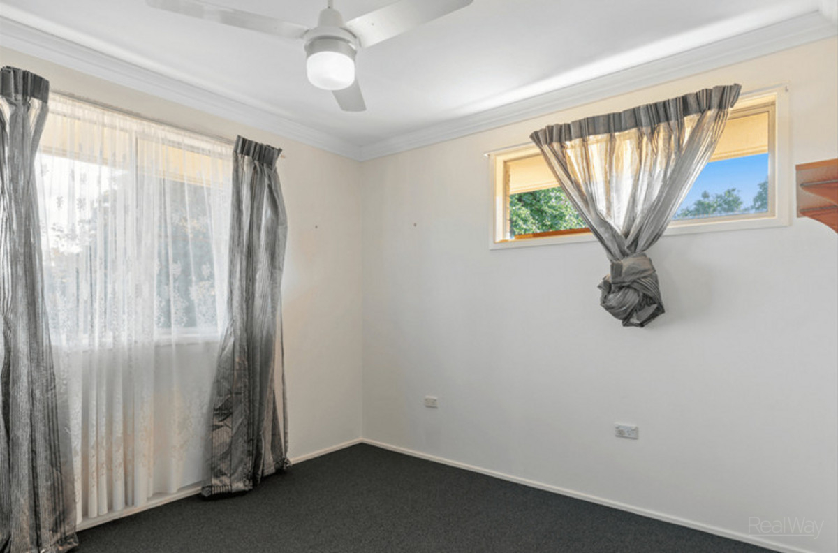 Entertainer's Delight In Kearney Springs On A Quiet Street RealWay