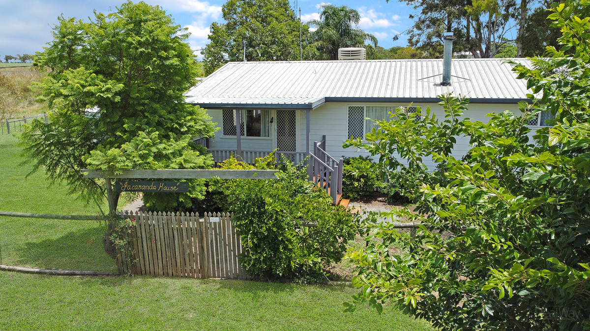 ACREAGE LIFESTYLE & CONVENIENCE RealWay Toowoomba