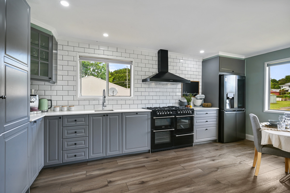 BEAUTIFUL FAMILY HOME IN SUPERB LOCATION RealWay Toowoomba