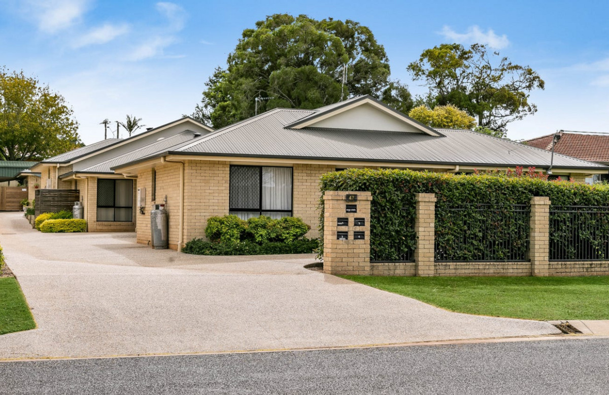 Contemporary Unit in Kearneys Spring - RealWay Toowoomba