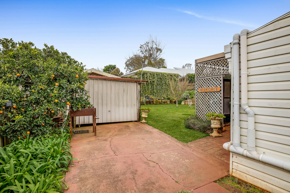 Original Character Home in the Heart of Mount Lofty RealWay Toowoomba