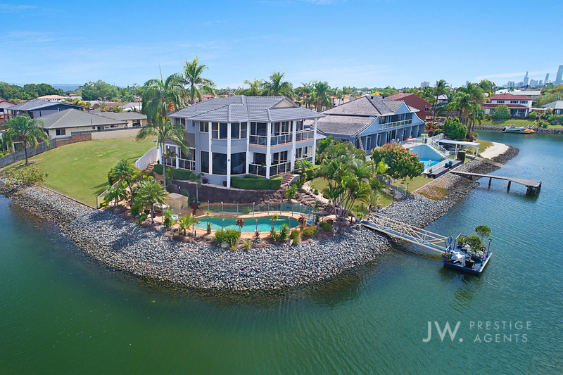 31 Pilot Court, Mermaid Waters Qld 4218 JW Prestige Agents