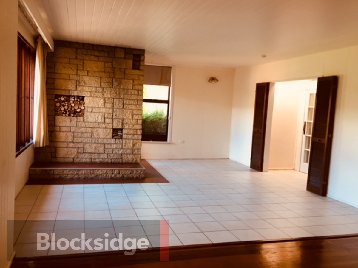 SPACIOUS APARTMENT IN ASCOT Blocksidge & Ferguson