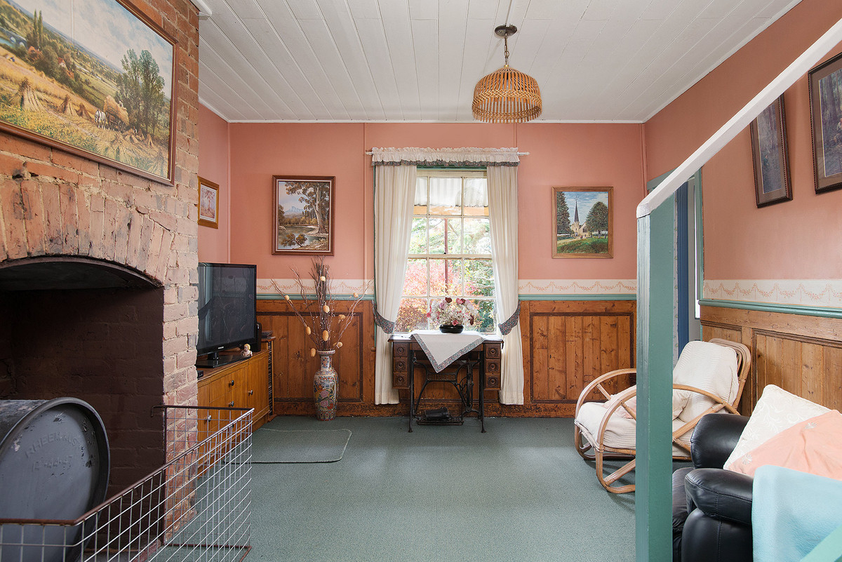 Cash in on Tasmania’s Booming Tourism Trade Lee Jamieson's Real Estate