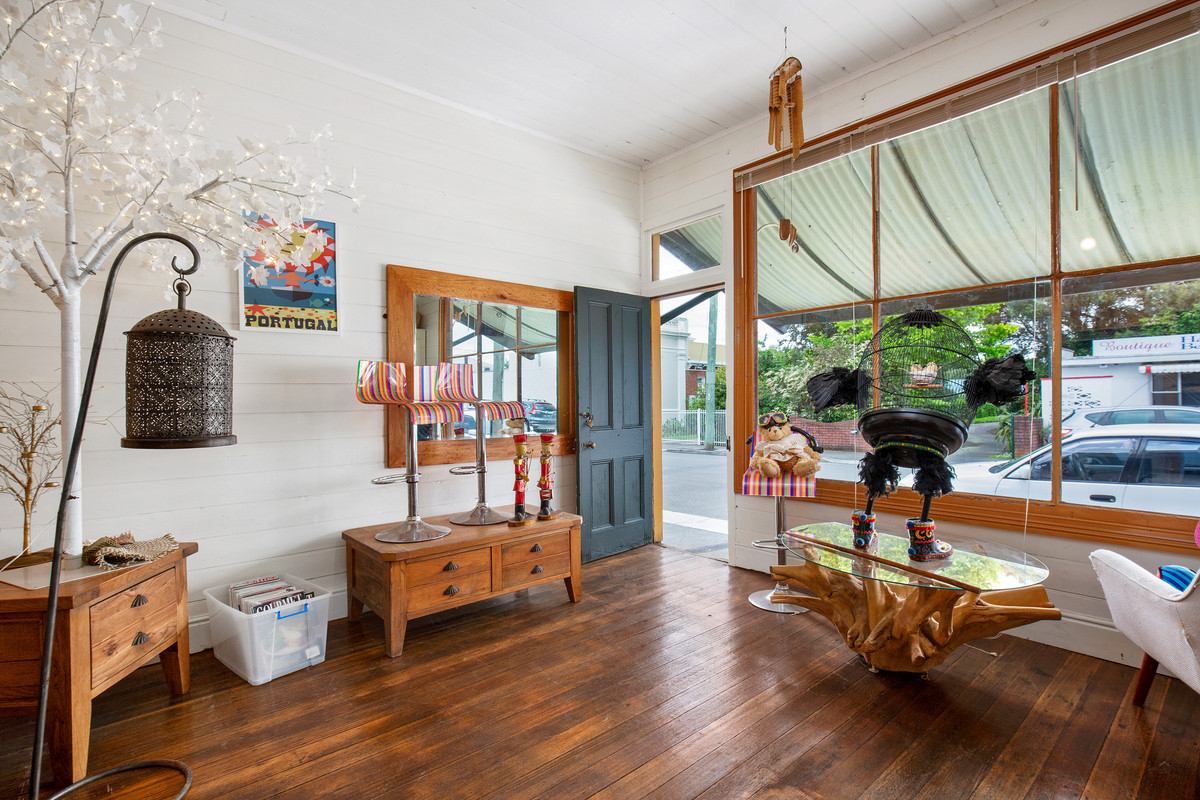 “Jordan’s Store” Lee Jamieson's Real Estate