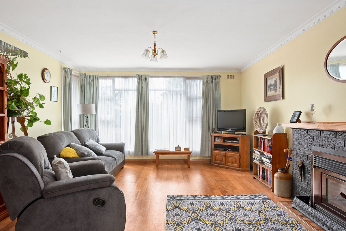 Time to Buy Lee Jamieson's Real Estate