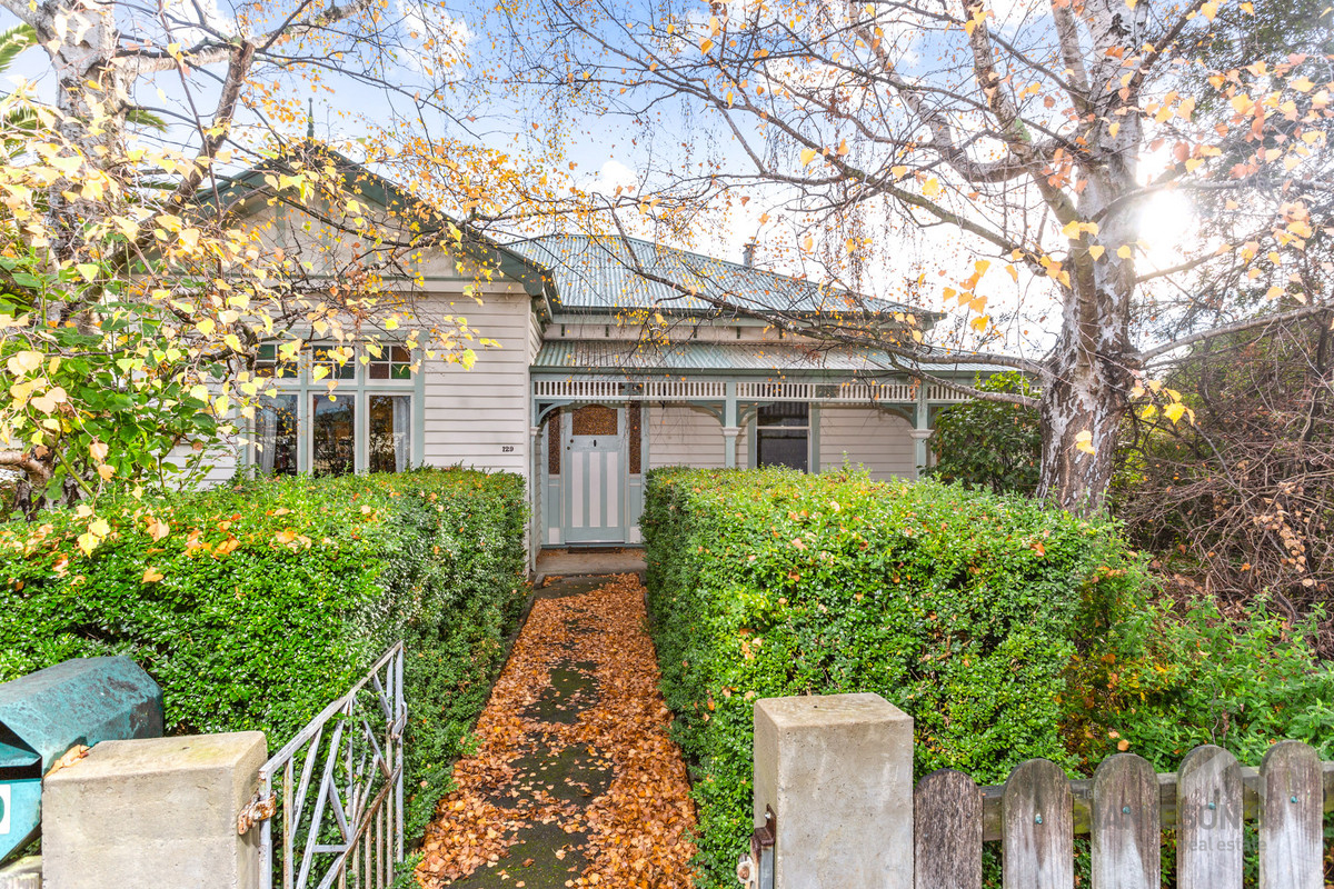 Classic Federation Home Lee Jamieson's Real Estate