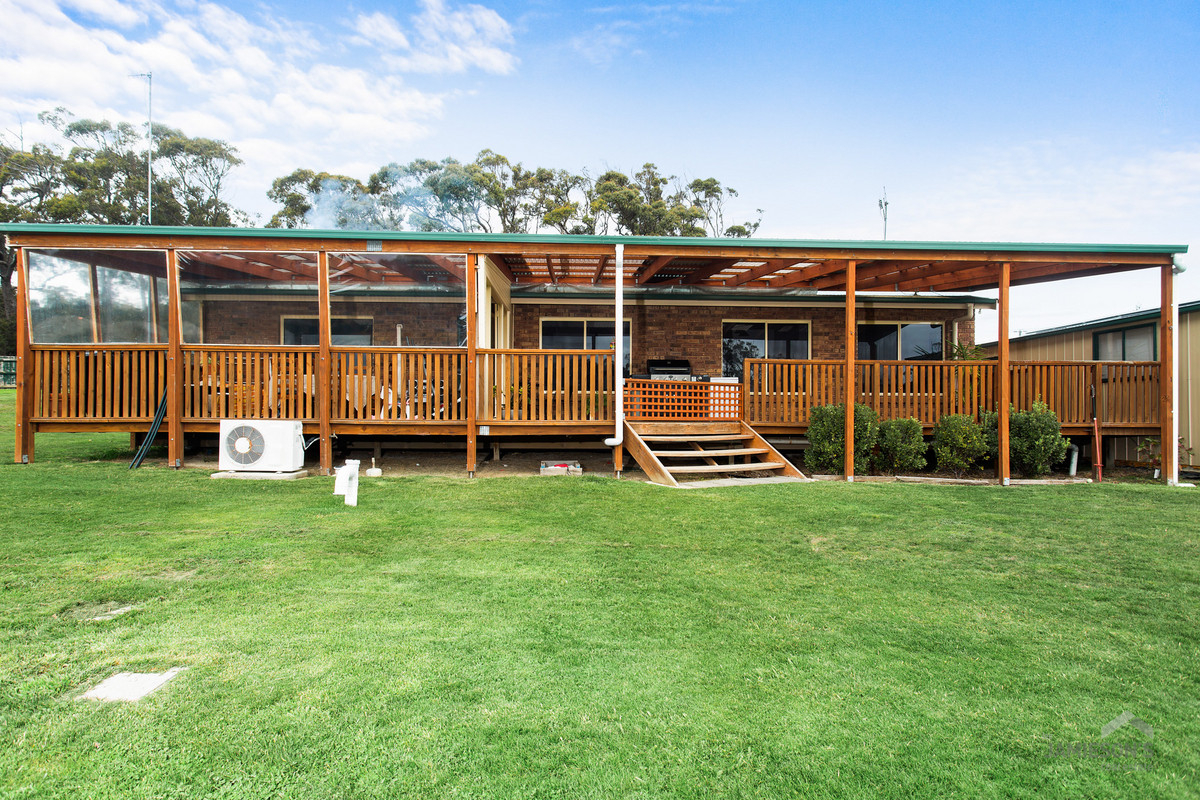 Peace and Tranquility Lee Jamieson's Real Estate