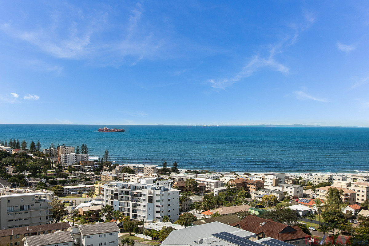 EXCLUSIVE NORTH FACING SKY HOME ON THE HIGHEST POINT OF CALOUNDRA RE