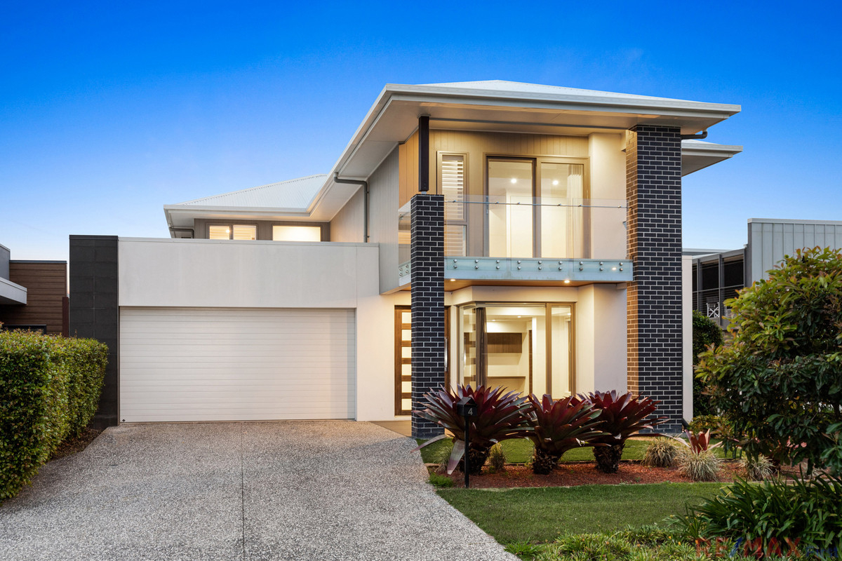 STUNNING EXDISPLAY HOME! RE/MAX First Caloundra