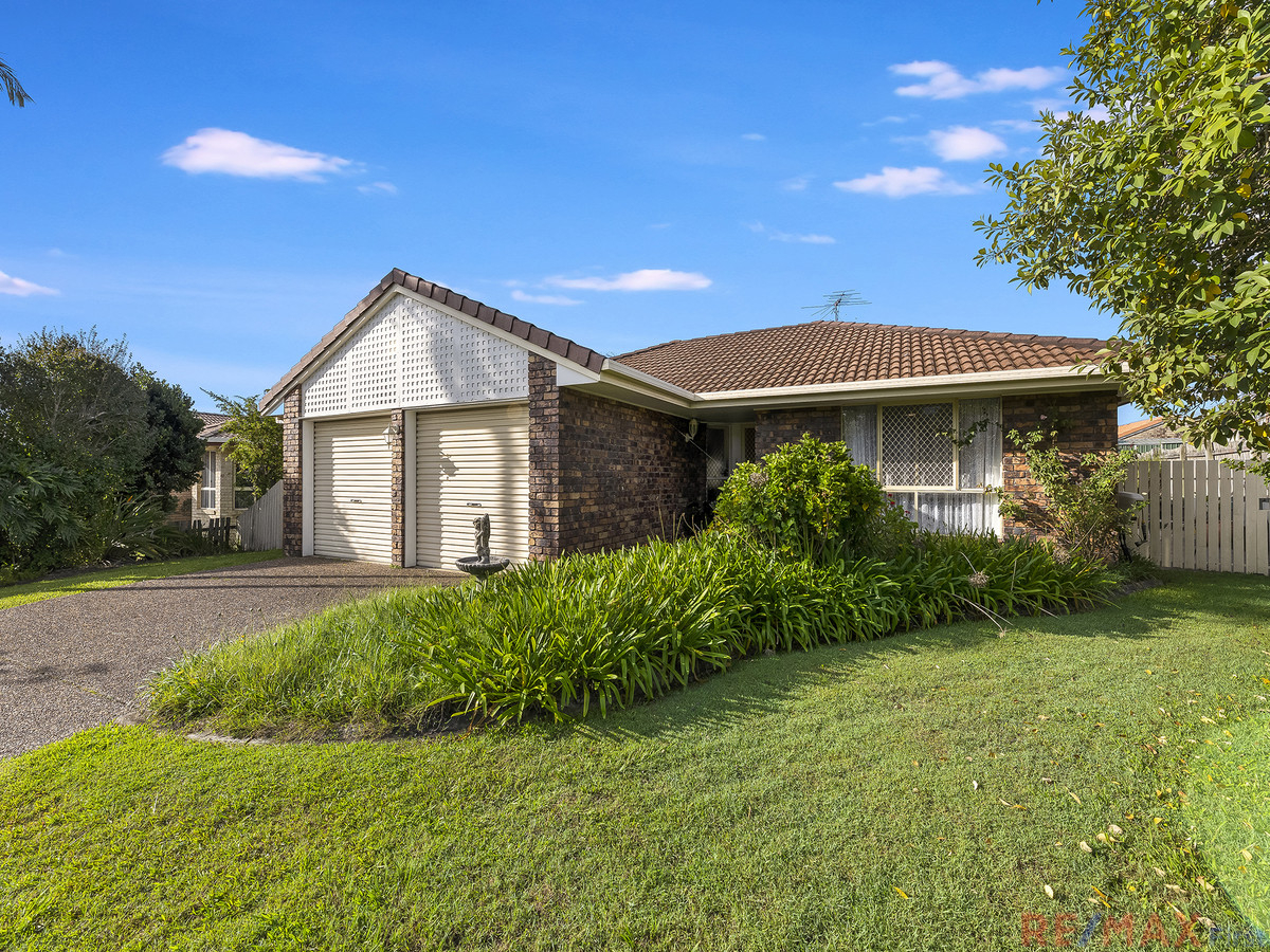 This lovely fourbedroom Aroona home could be all yours RE/MAX First