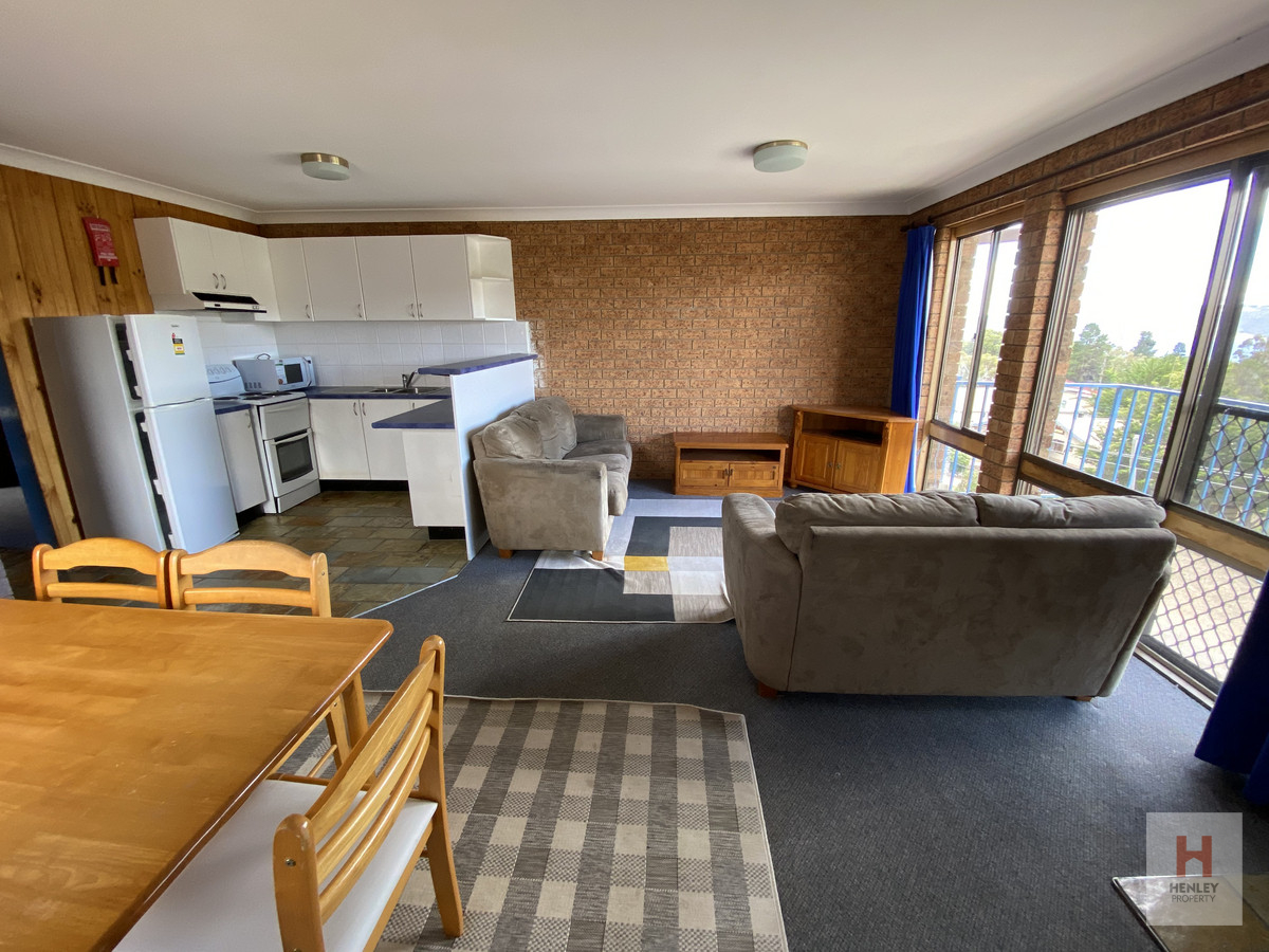  Modest 2 bedroom apartment