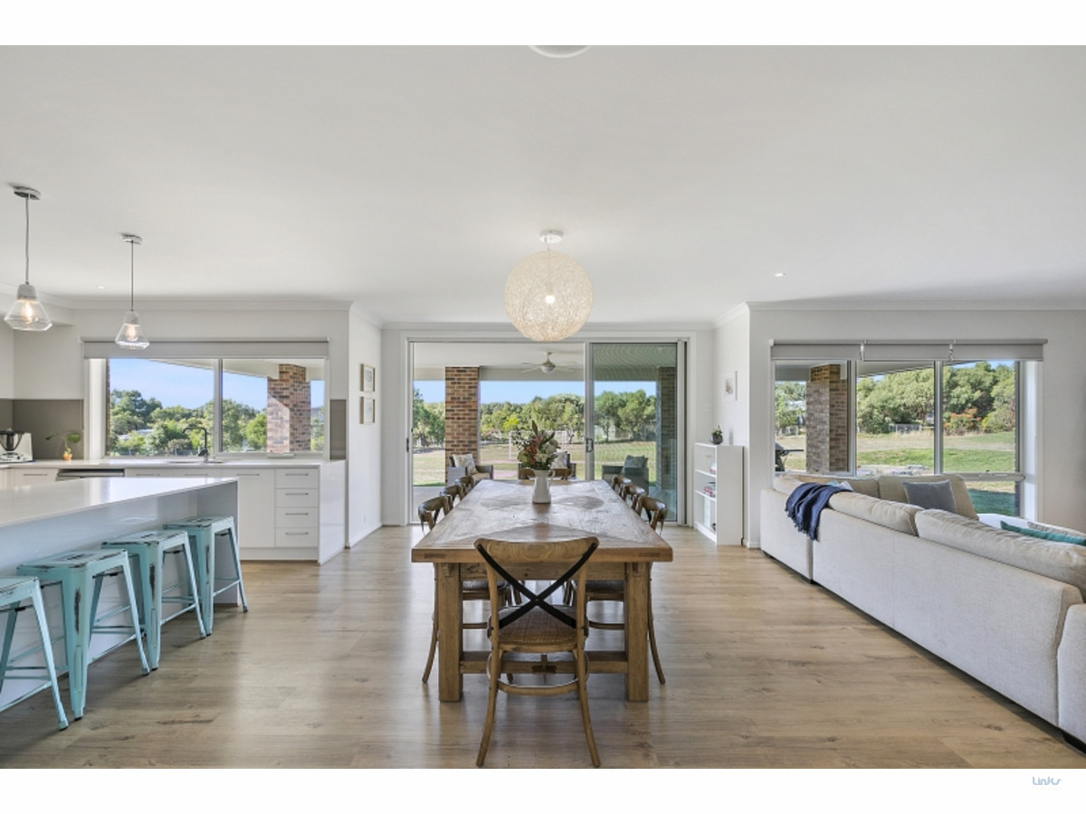  Ocean Acres Biggest Block Fabulous Family Home in Tranquil Setting