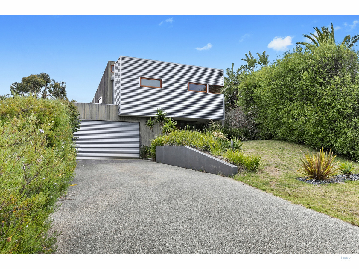  Jan Juc Court Coastal Haven to the North